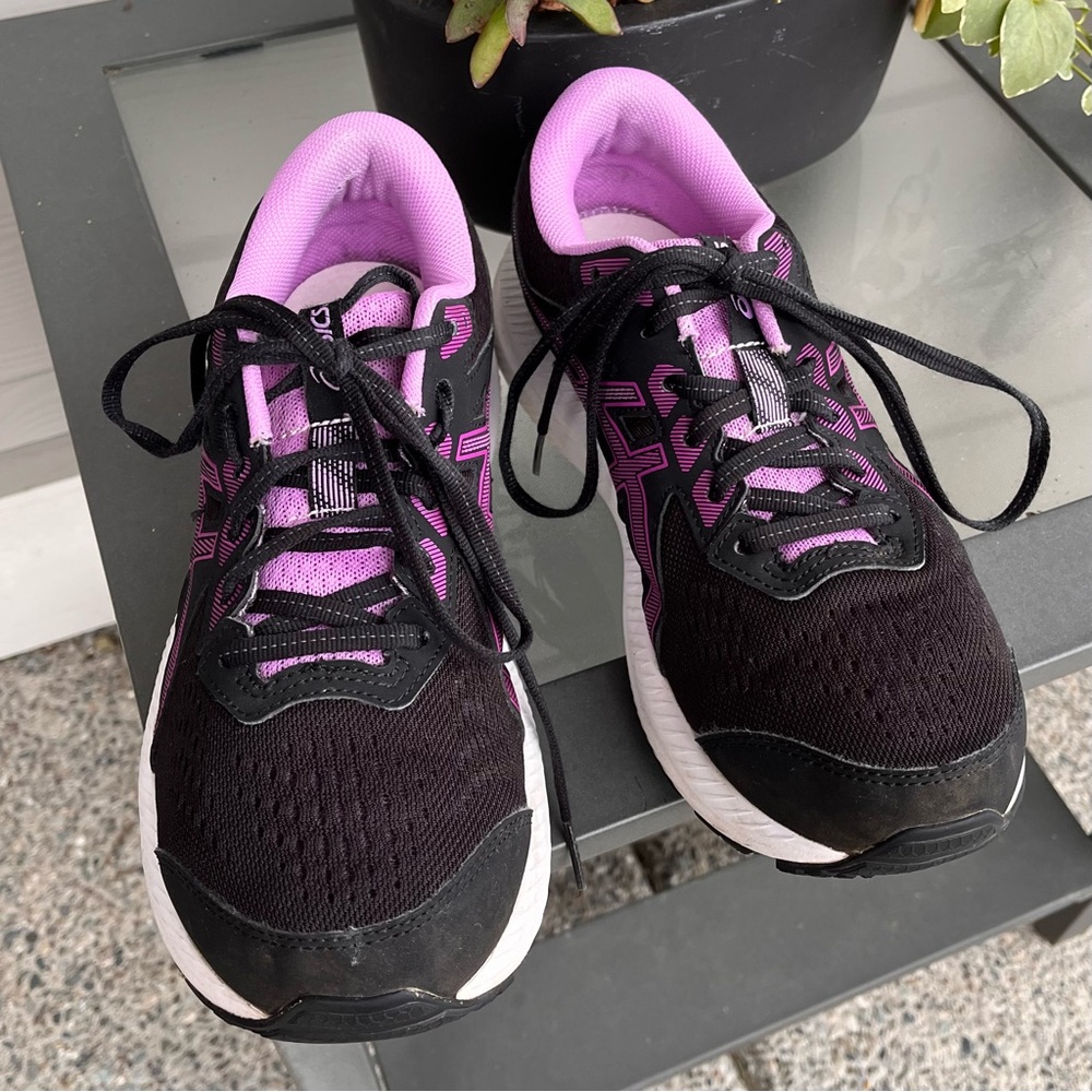 ASICS Running Shoe - Picture 2 of 6